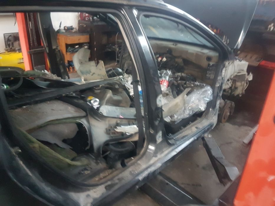 Врати капаци за пежо 307 комби