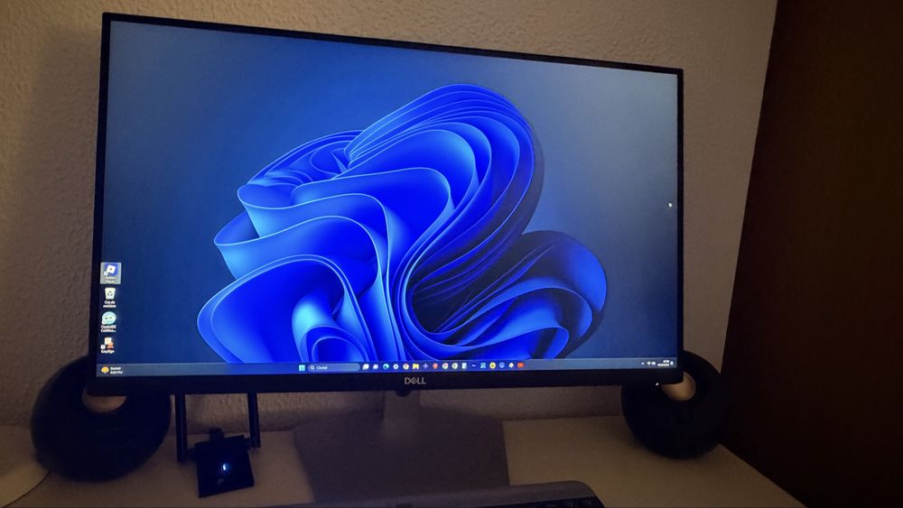 PC i9 10900F / 32GB RAM / GTX1650 + Monitor Dell 27” QHD