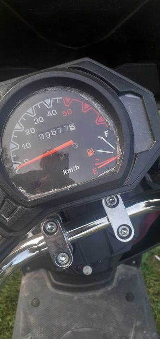 Мопед продаю новый