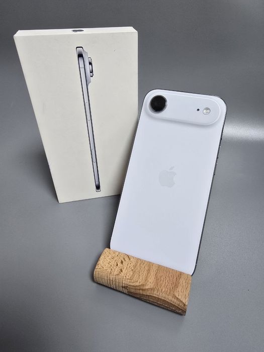 Смартфон Apple iPhone Air (e-sim) 256 Гб.(Лот 980986) г Атбасар