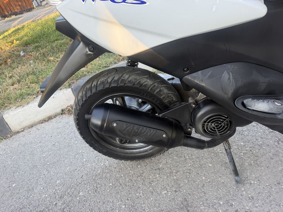 Scuter Yamaha Neos 49 Cm ( limitat 25 de km ) Fabricatie 2017 imp germ