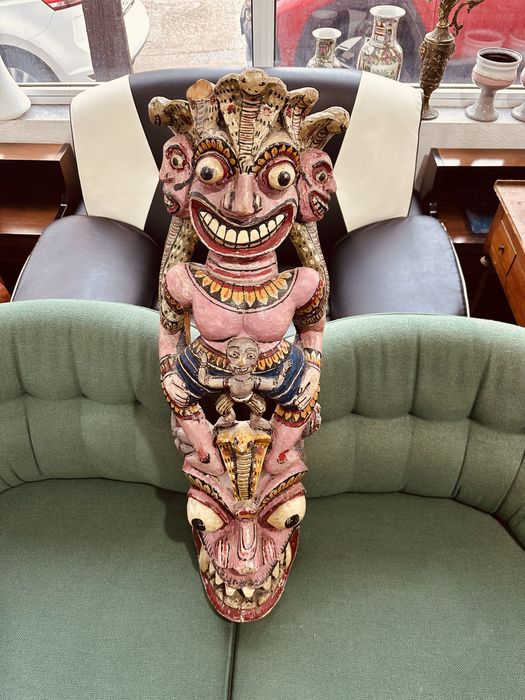 Голяма азиатска ритуална дървена маска / тотем