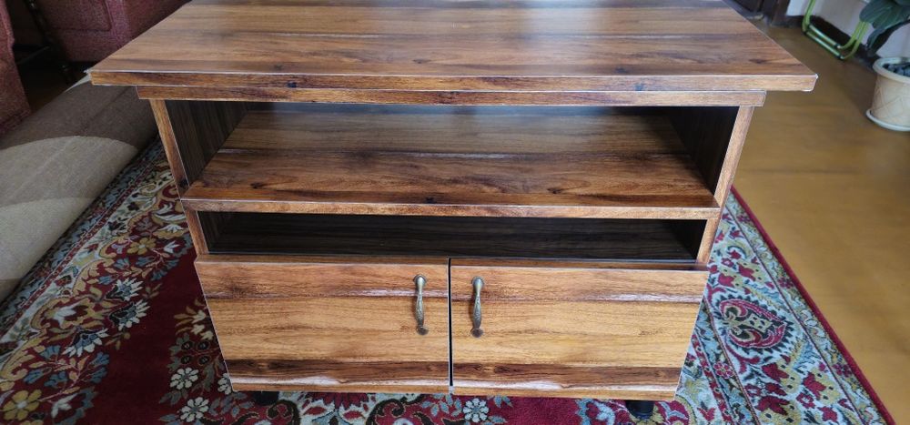 Шкаф за телевизор