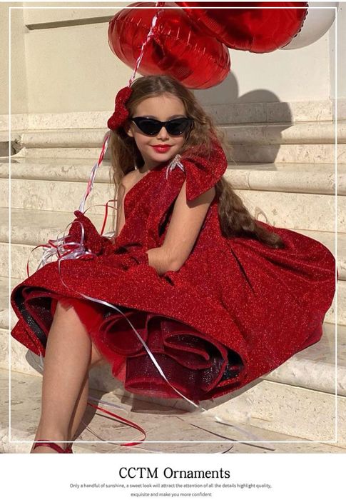 Платье праздничное на девочку