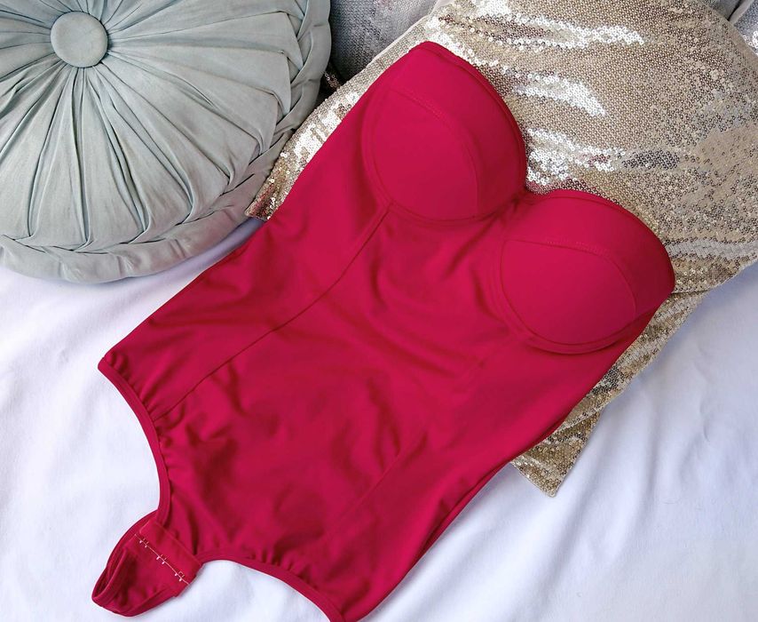 Richland boutique червено боди XS