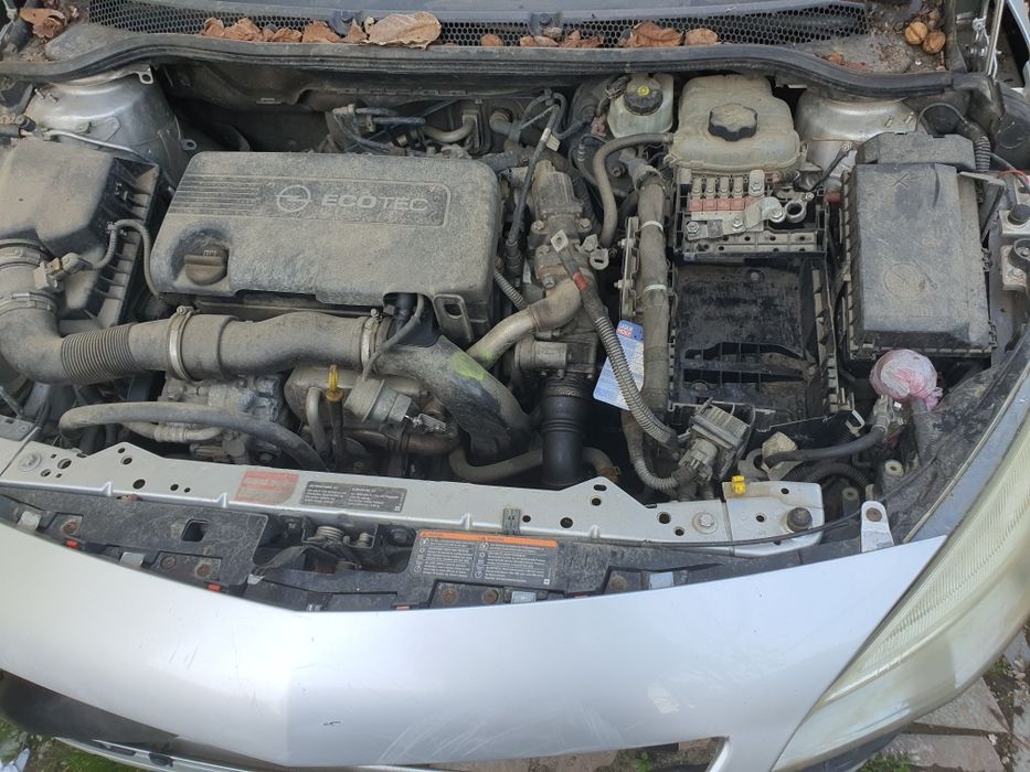 Opel Astra  2010, Reparat/ Dezmembrat. motor17 diesel