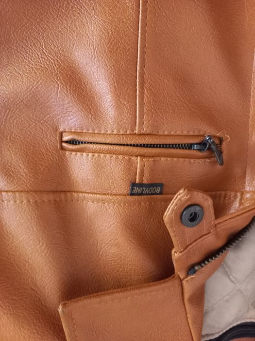 Продавам кожени якета