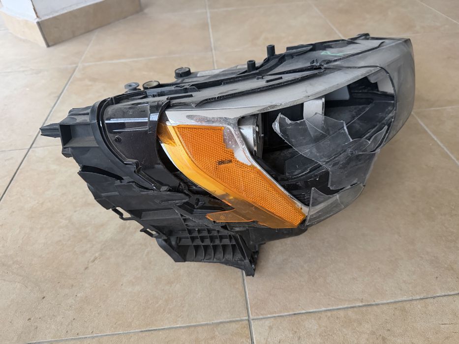 Десен фар от Audi Q3 2019