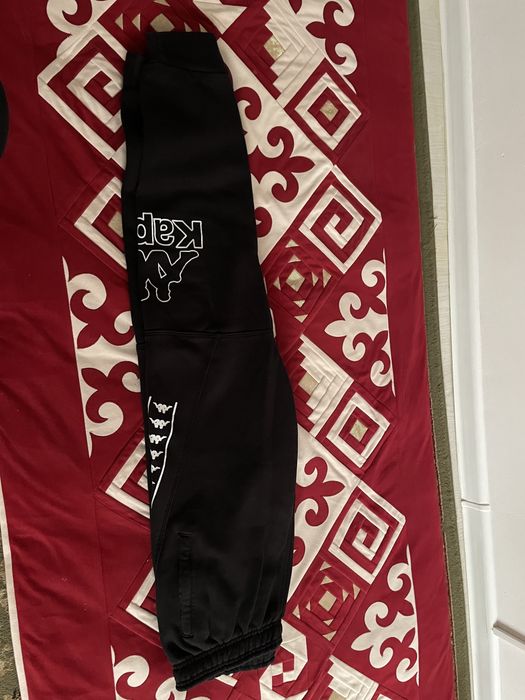 Продаются одежды срочна