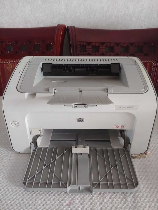 Продам принтер HP LaserJet P1102