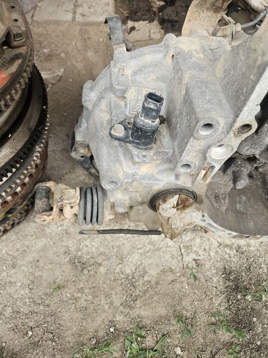 Каробка Хундай 1.6