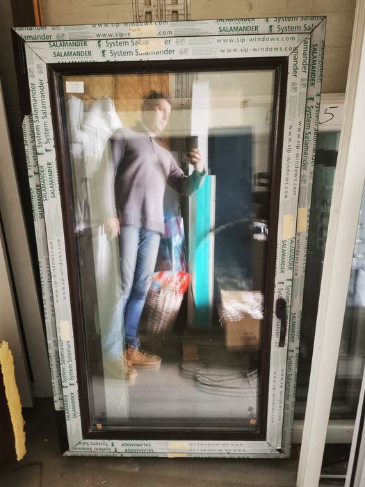 Vând  geam termopan Salamander Maro/Moraiche