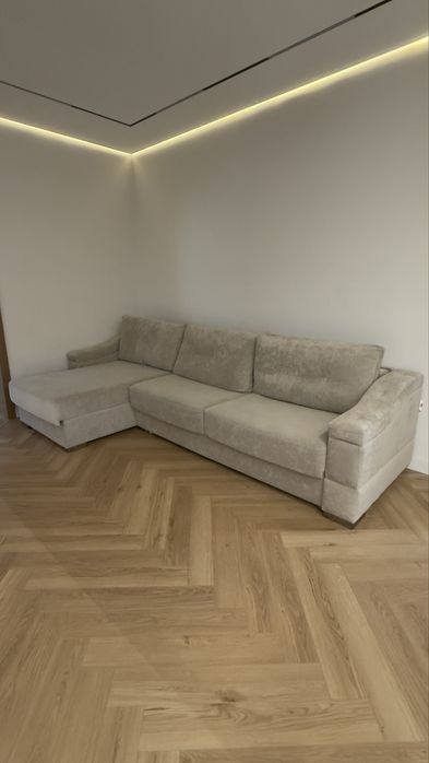 Продам угловой диван 3,40м