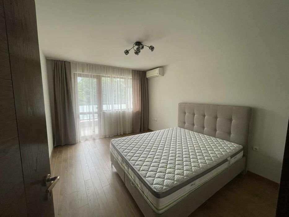 Тристаен апартамент в района на Център!