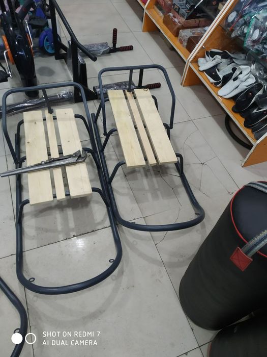 Санки новий