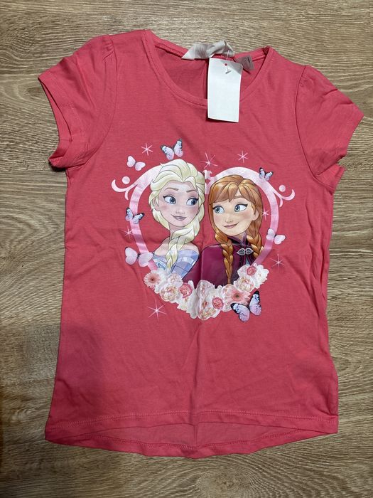 Детска тениска на герои от Frozen от H&M с етикет в размер 134/140 за 8-10г.