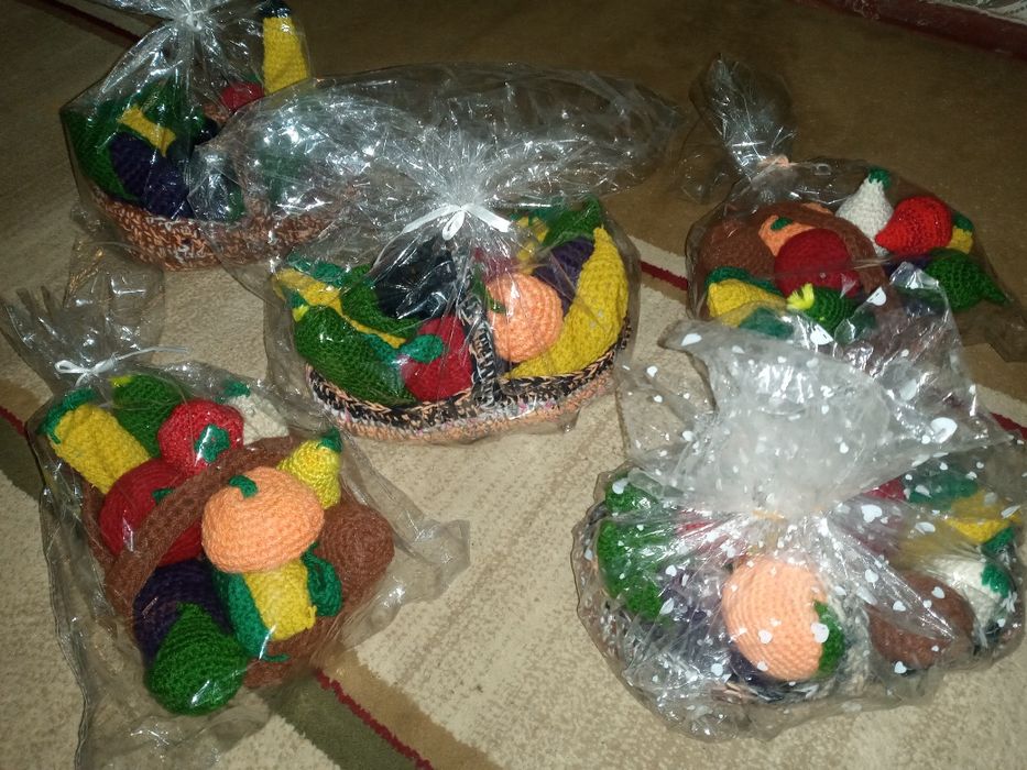 Продаётся вязаные изделия