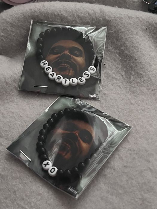 Гривни Taylor Swift ; BTS ; The Weeknd ; Lana Del Rey