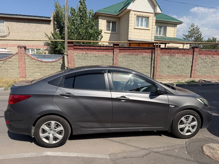Hyundai Accent 2014