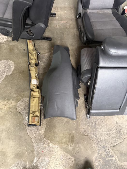 Interior mercedes c 2005 limuzina