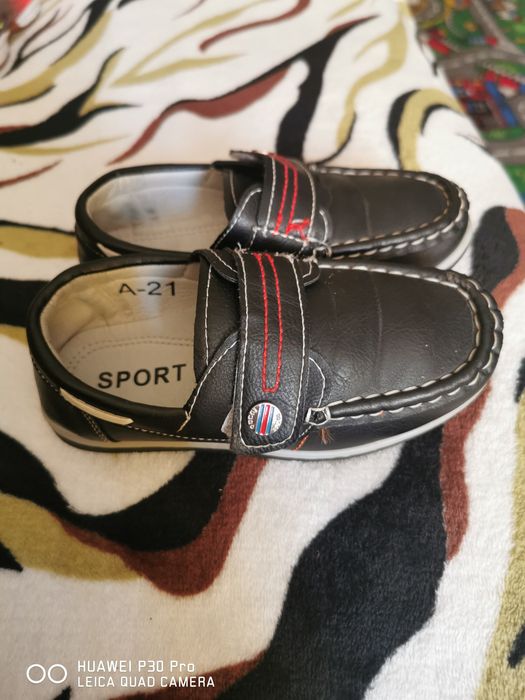 Pantofi băieței  mărimea 31