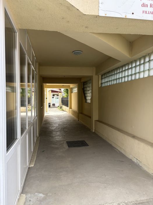 Vind cladire de birouri