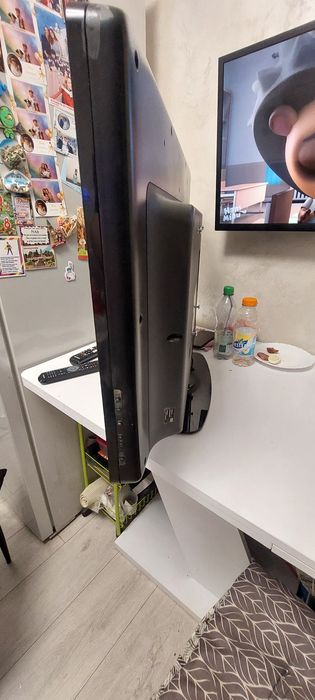 Televizor LCD Philips 81