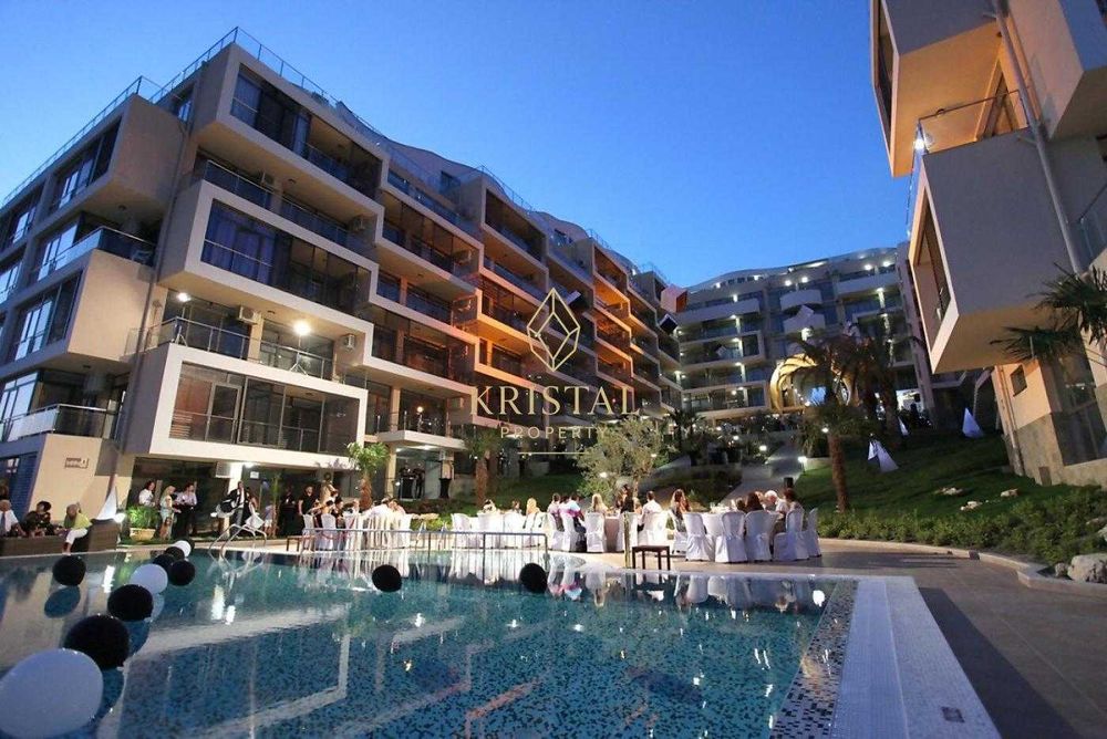 Продава се Двустаен апартамент в Свети Влас - 65 кв.м за 2077 €/кв.м - Снимка #13