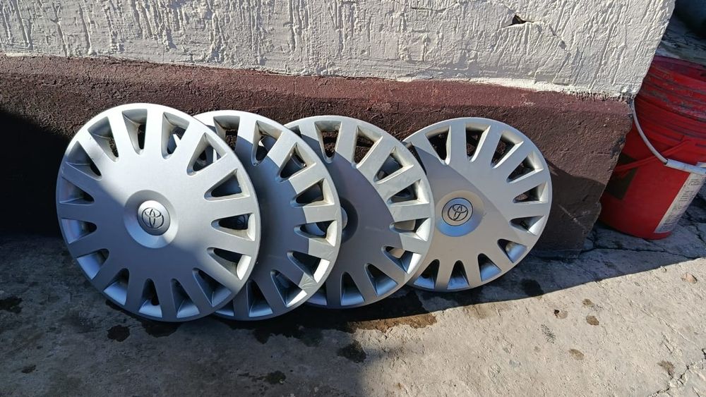 Колпаки оригинал r15 toyota