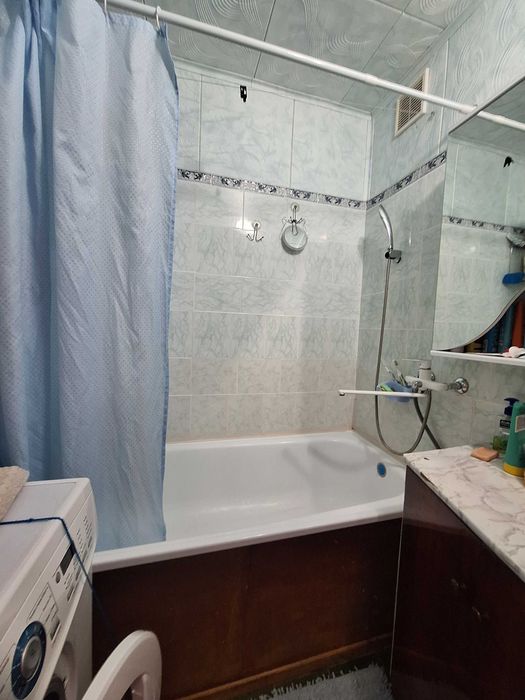 Продам 2 ком Ленинградку в Центре