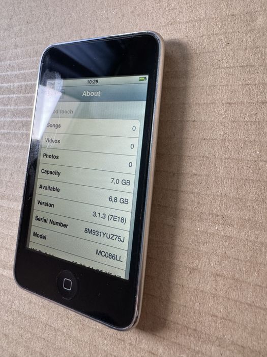 Айпод , iPod Touch 2nd Gen 8GB A1288