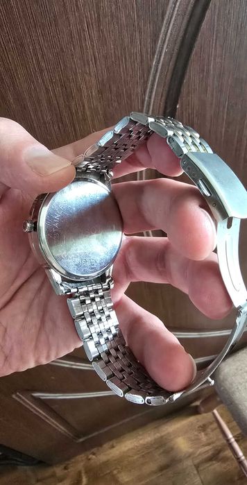 Продаю часы TISSOT