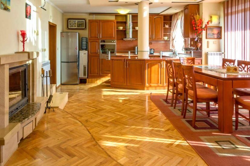 Дава се под наем Къща в Бургас, Ветрен - 250 кв.м за 1020 € - Снимка #8