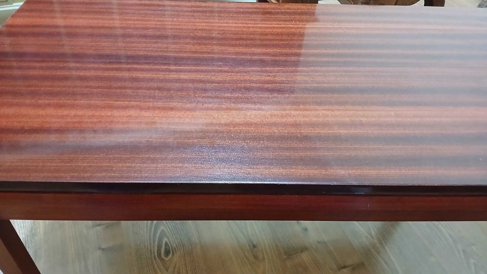 Стол журнальный. Корея.