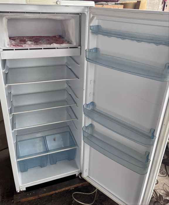 продам холодильник