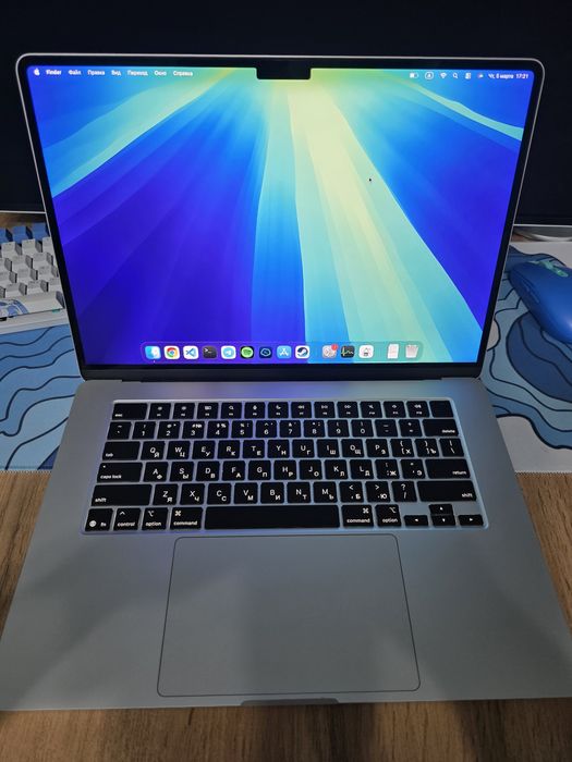 MacBook Air 15 2025 M4 16/512