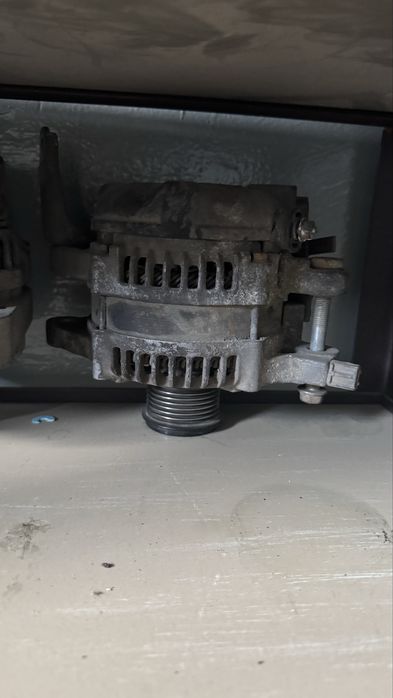 Генератор toyota 3gr-fce