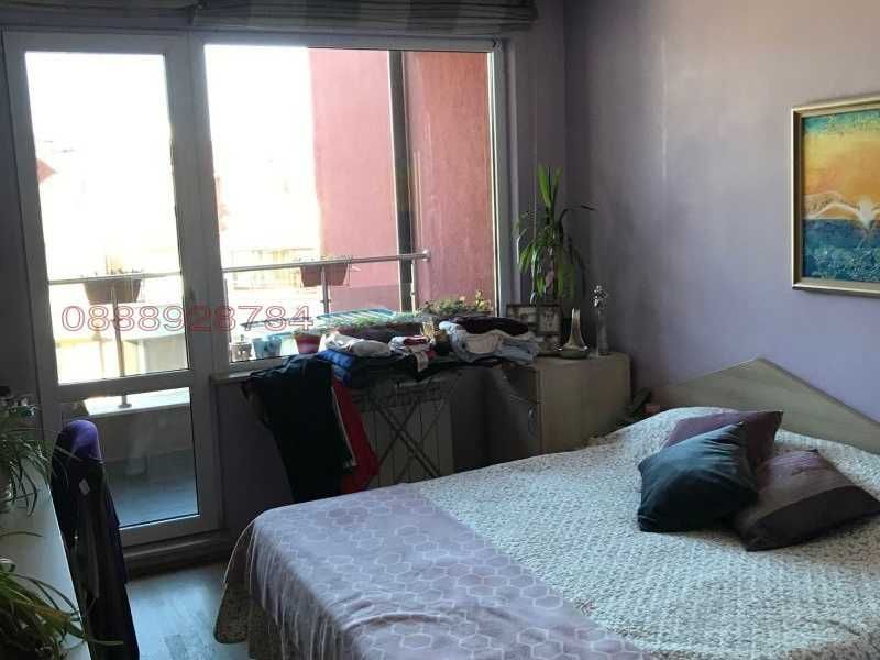 Дава се под наем Двустаен апартамент в София, Студентски град - 67 кв.м за 474.3 € - Снимка #1