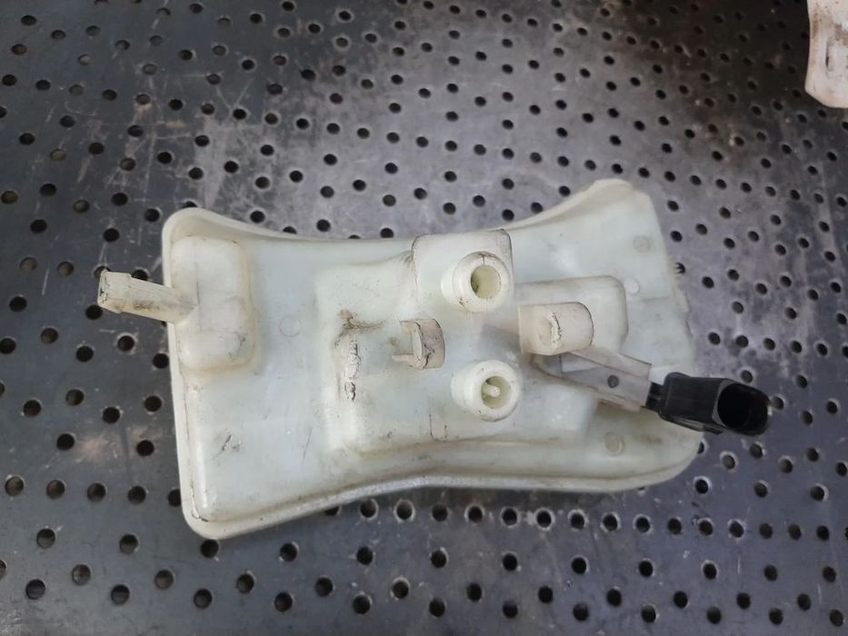 vas lichid frana audi a4 b6 passat b5 8e0611301e