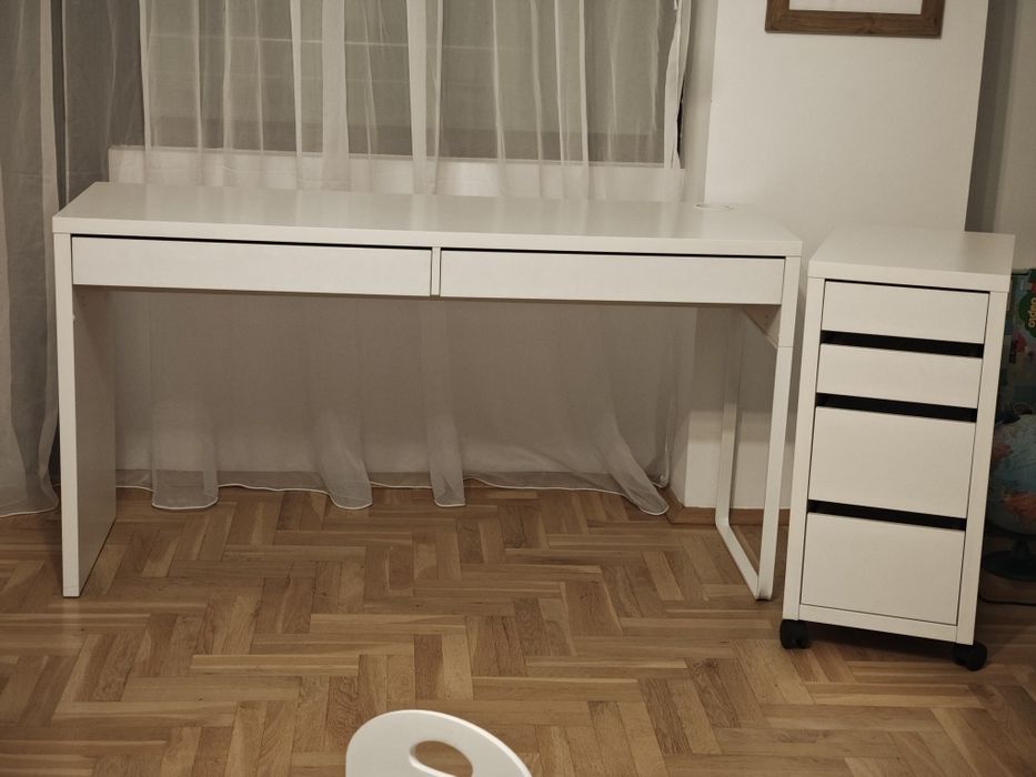 Бюро и контейнер  Micke IKEA