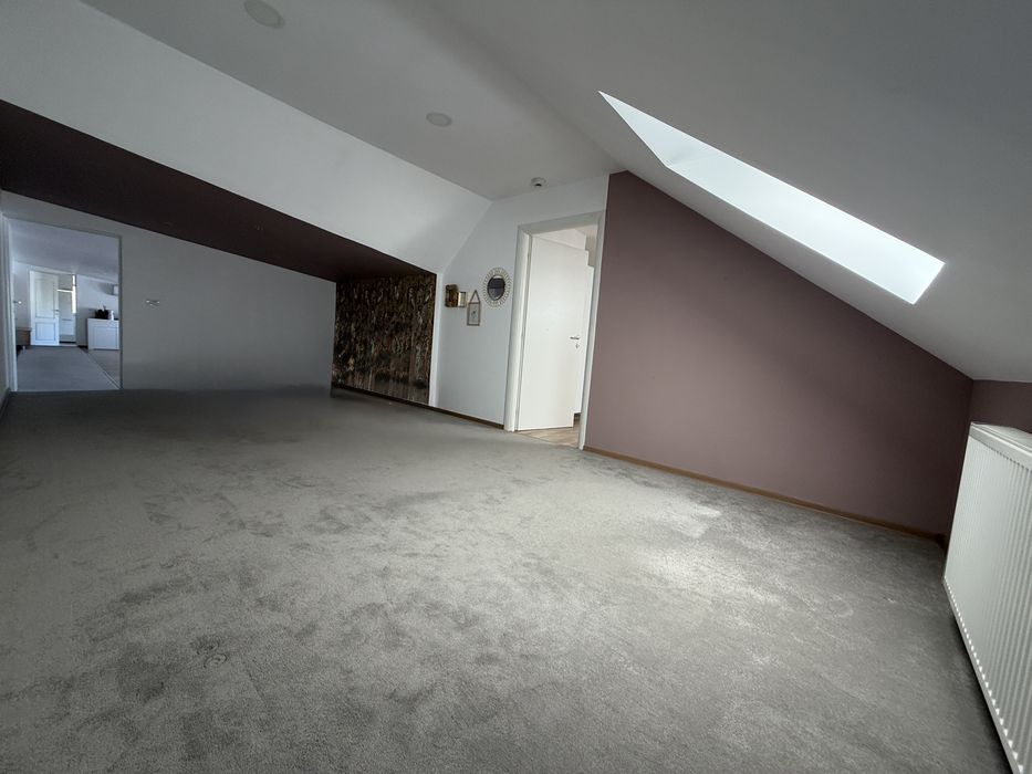 Proprietar Închiriez Spatiu Mansarda Lipovei 153mp