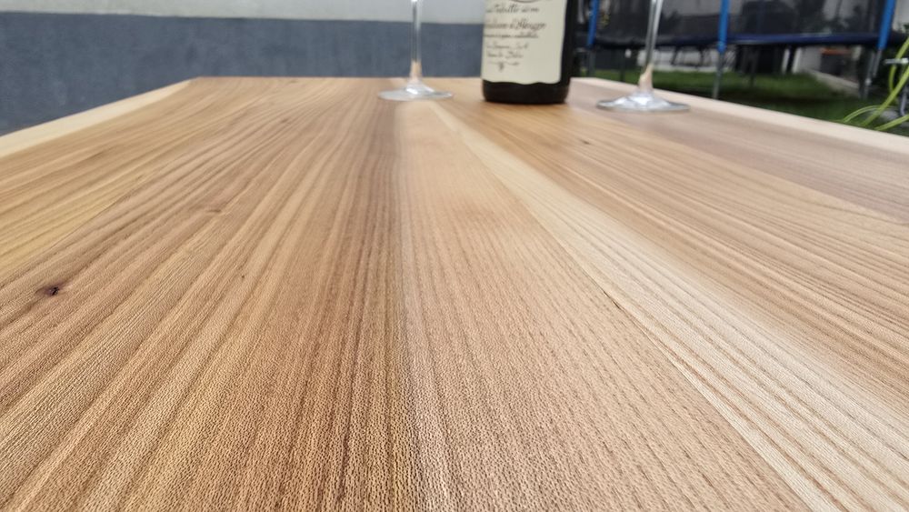 Masă de cafea din lemn masiv de ulm – lucrată manual – unicat