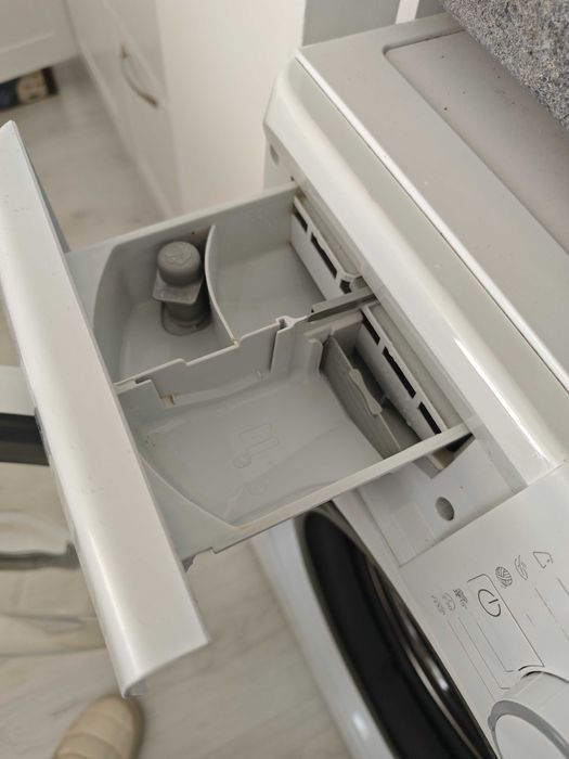 Пералня Whirlpool FWSF 61053 W