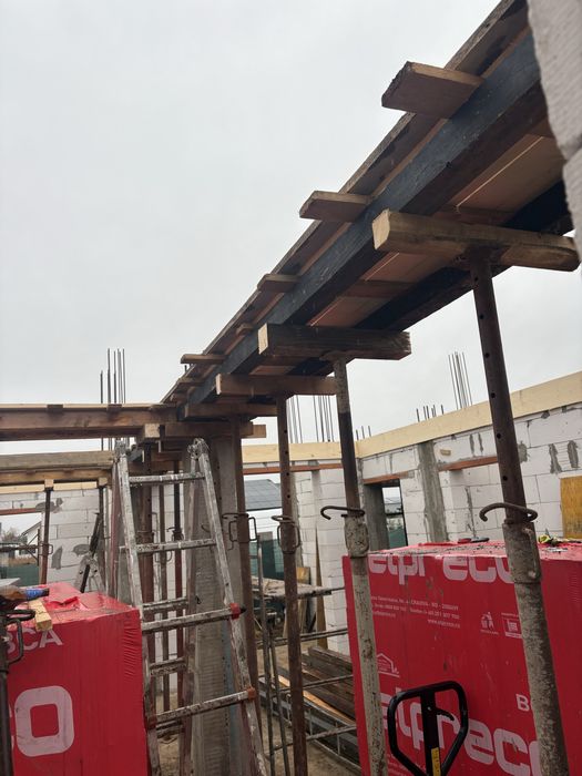 Vand popi pt constructii