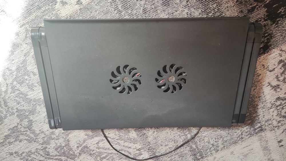 подставка под ноутбук