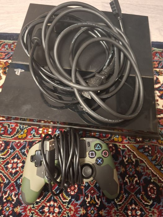 PlayStation 4 Fat, model CUH-1004A, 500GB