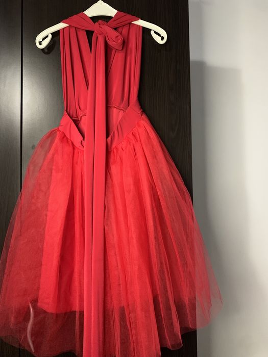 Rochie rosie care se leaga