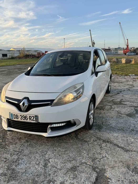 Renault scenic 7 locuri