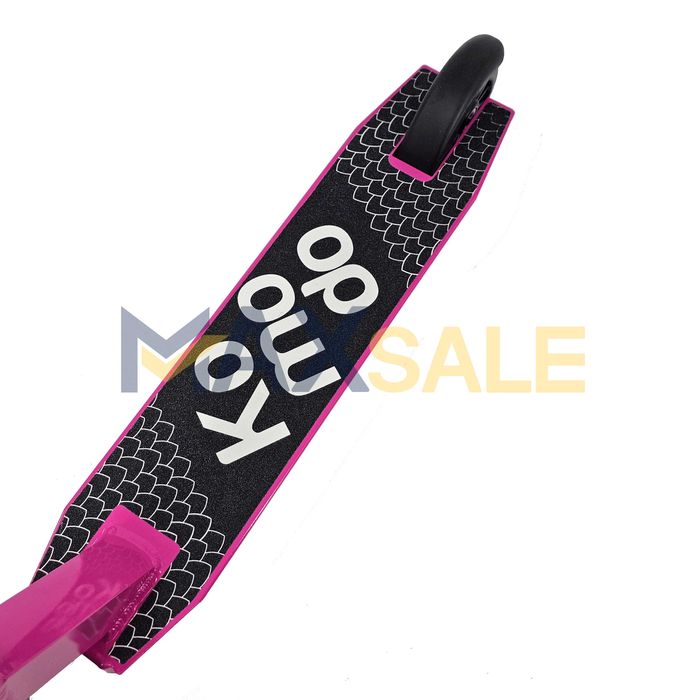 Детска тротинетка черно и лилаво олекена спорт триколка колела скутер