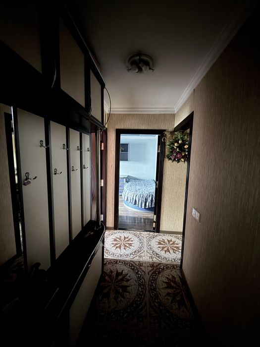 Мархабо.Сдаётся 3х комнатная квартира.14-Школа